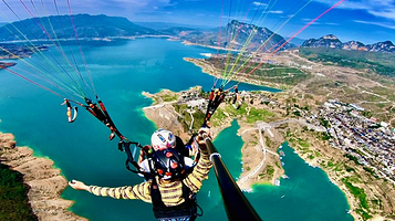 优翼飞行滑翔伞基地