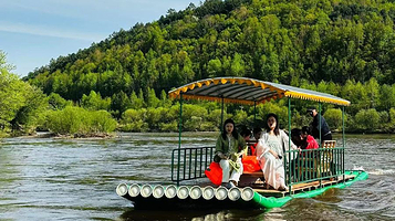 东升岛旅游度假村竹筏漂流