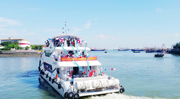 北海海上豪华观光游艇(北港邮)