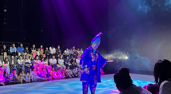 梦幻腾冲大剧院(西山坝剧场)