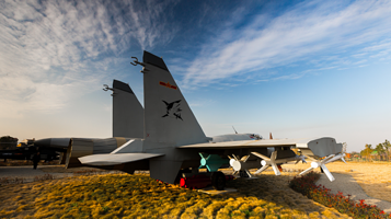 首届会展城陆海空天国防军事展览