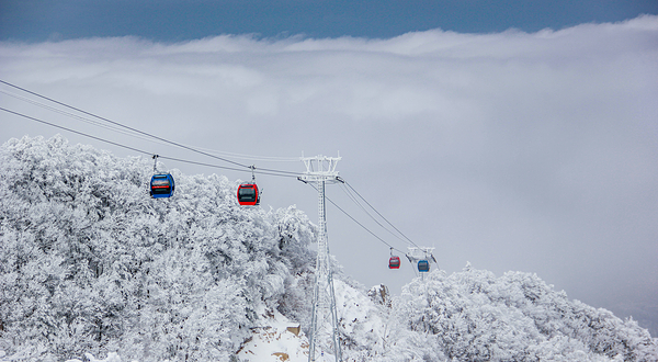 洛阳伏牛山滑雪场