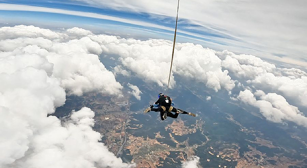 云南西双版纳直升机跳伞基地