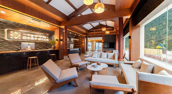 康定雅谷林卡温泉度假区