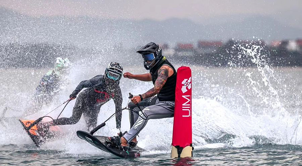 乐飞冲浪俱乐部