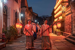 微空间实景演艺楼秀《好事来临》