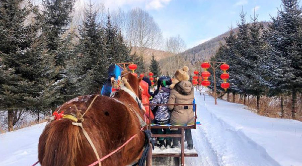 亚布力东北冰雪民俗村