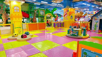 奇乐城堡儿童主题乐园(首创奥特莱斯店)