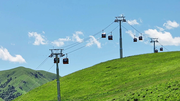 那拉提哈茵赛滑雪度假区