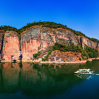 金湖