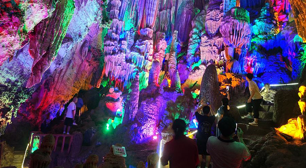 安康双龙溶洞景区