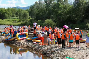 石林河漂流