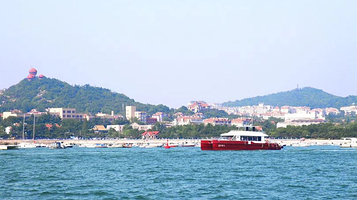 青岛出海观光游船