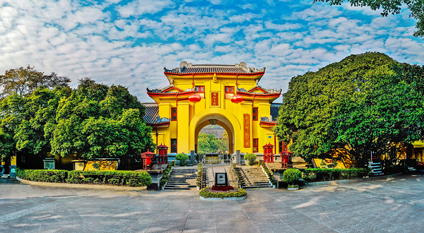 独秀峰王城景区