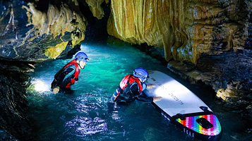 湘西魔幻蓝洞探洞基地