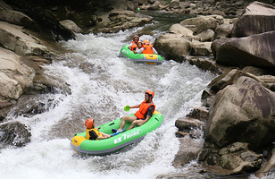 雅鲁激流探险漂流