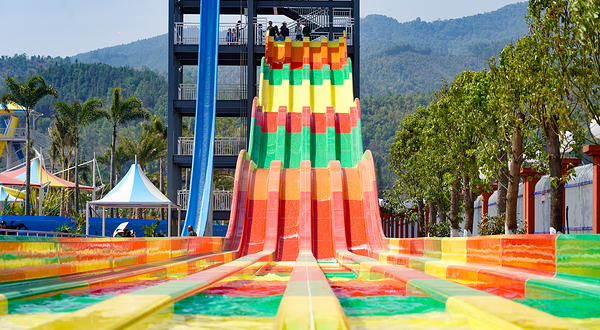 陇川欢乐水世界