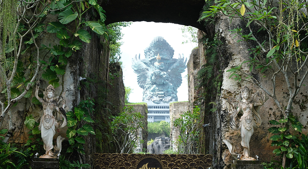 神鹰广场文化公园