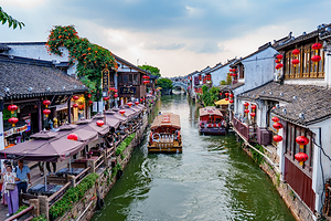 山塘街白居易码头游船