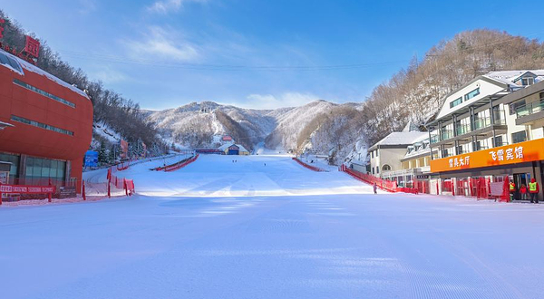 洛阳伏牛山滑雪场