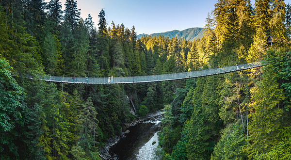 卡皮拉诺吊桥公园