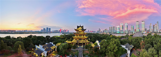 橘子洲江天暮雪实景剧场