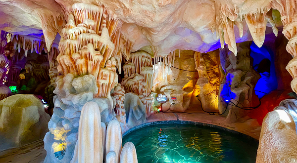 贺州姑婆山伴山温泉度假村