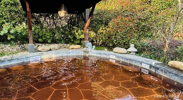 汤山紫清湖旅游区森林温泉