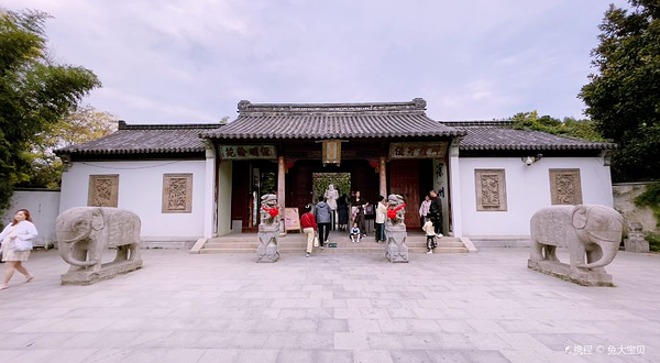 龟山汉墓-点石园