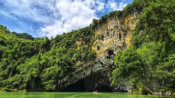 百鸟岩景区-游船出入洞口