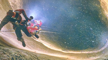 「上海首展」中国国家地理·探索 极致发现科学艺术影像展