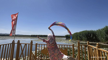 博斯腾湖莲海世界景区莲花广场