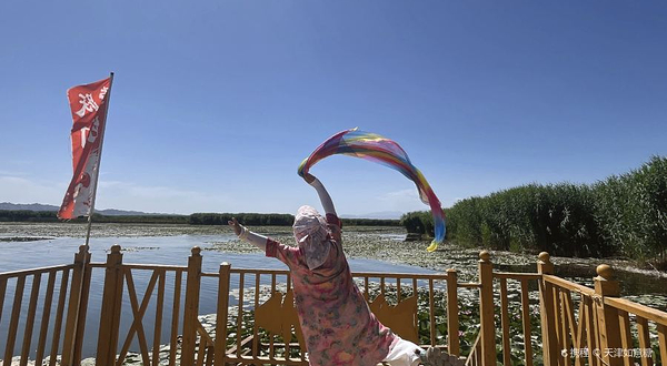 博斯腾湖莲海世界景区莲花广场