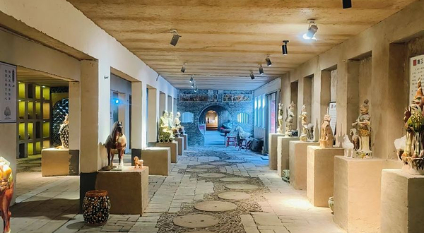 南石山三彩小镇