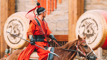 《岳飞枪挑小梁王》演出