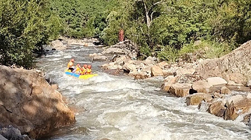 老君山大峡谷漂流