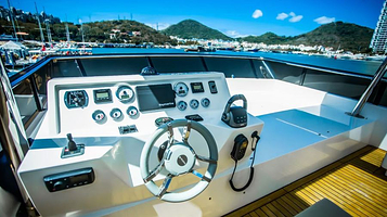 大连蓝海游艇俱乐部