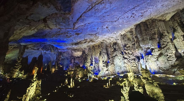 织金洞世界地质公园佛祖普度众生