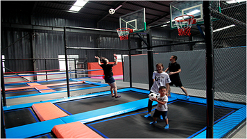 万隆城市广场万隆城市广场2楼弹簧屋运动公园