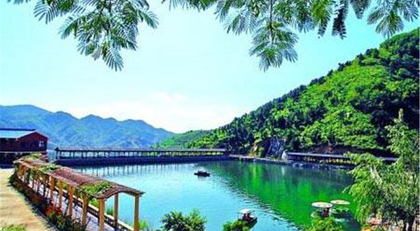 水帘峡风景区