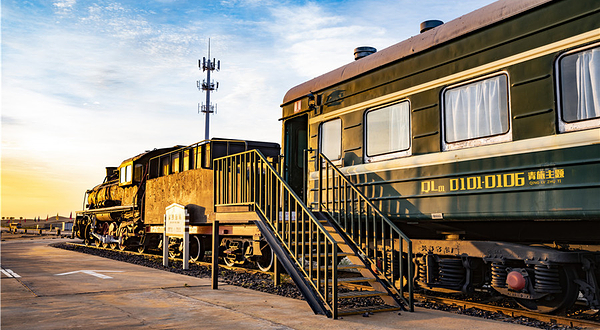 腾格里•金沙海旅游度假区