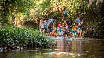 龙溪谷溯溪漂流