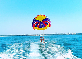 北海银滩拖伞帆船体验中心