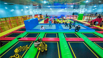 天爱梦幻蹦床公园