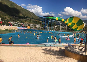 米箩半方塘水上乐园