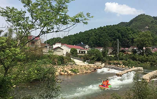九曲天河漂流景区