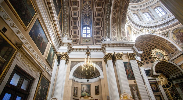 亚历山大·涅夫斯基修道院