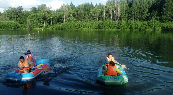 鸭绿江漂流旅游景区