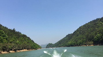 浙西三峡快艇飞舟