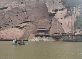 龙虎山橡皮艇漂流